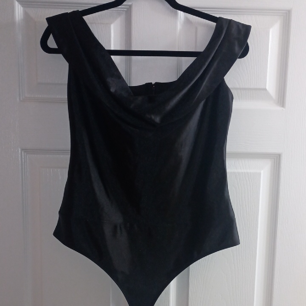 Express Classic Black Garment